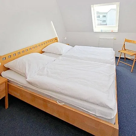 Apartment Hafennahe Mit Balkon Und Meerblick - Hafenhaeuser Wiek 07 Wiek auf Ruegen